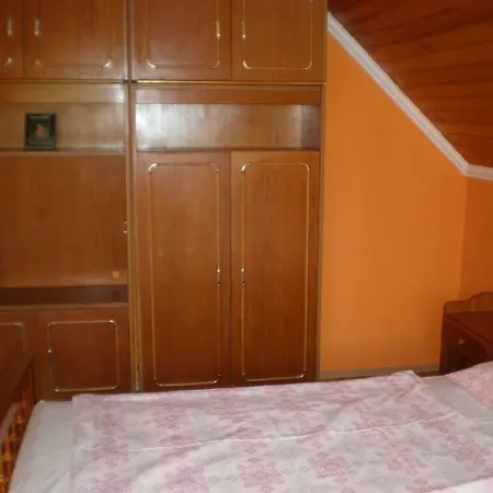 Frei Vendeghaz Guest house